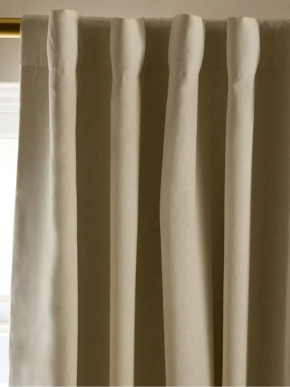 NWOT Quince European Linen Room Darkening Curtain - Single, 48 X 108 (Ivory)